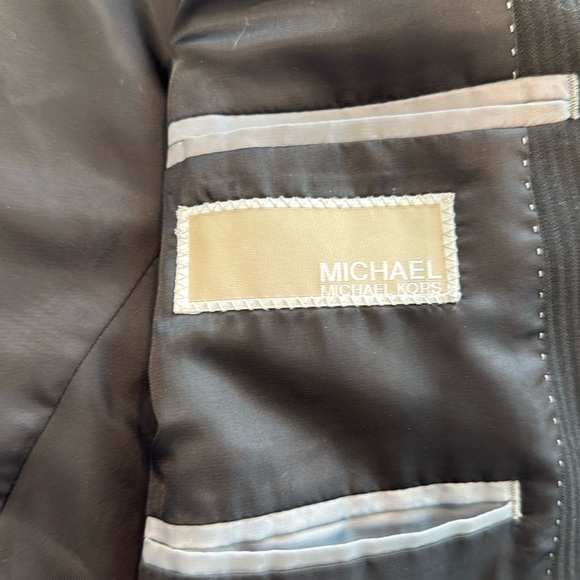 Michael Kors Men's Black Pinstripe ModernFit Stretch Blazer Suit Jacket 44R EUC - Picture 7 of 14
